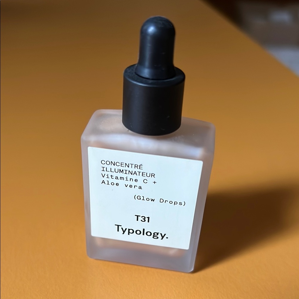 Typology Glow Drops with Vitamin C and Aloe Vera